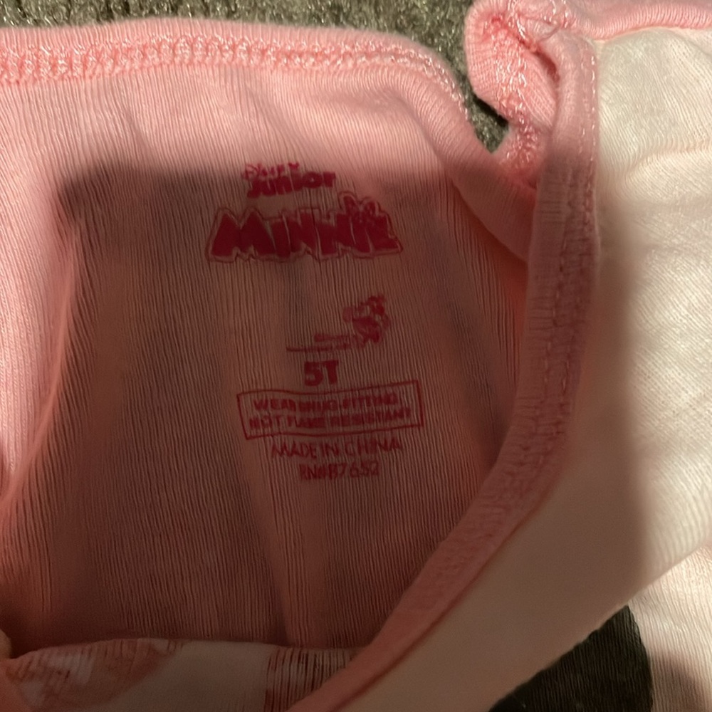 Minnie Mouse - Picture 3 of 3